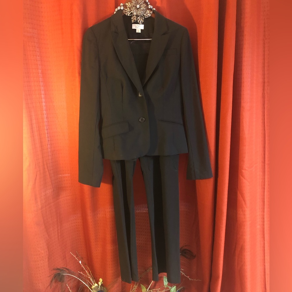 Loft 8T Suit Set